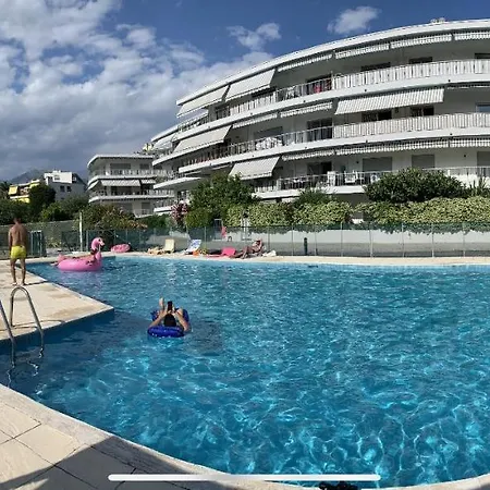 Apartment 2p, Piscine & Tennis, Proche & Monaco *